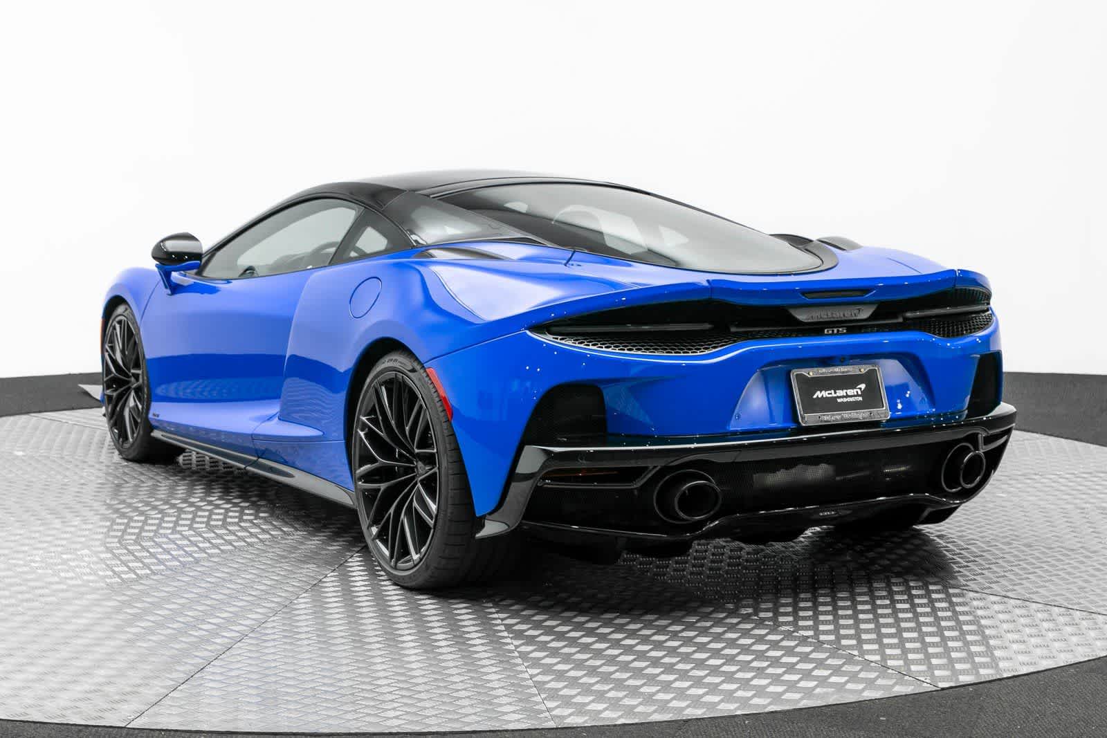 2025 McLaren GTS — interior view